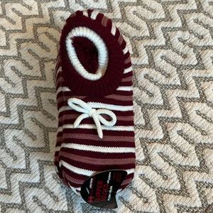 BURGUNDY STRIPED Knit Slipper Socks~Faux Fur Lined~Women's Size 4 to 10~NWT